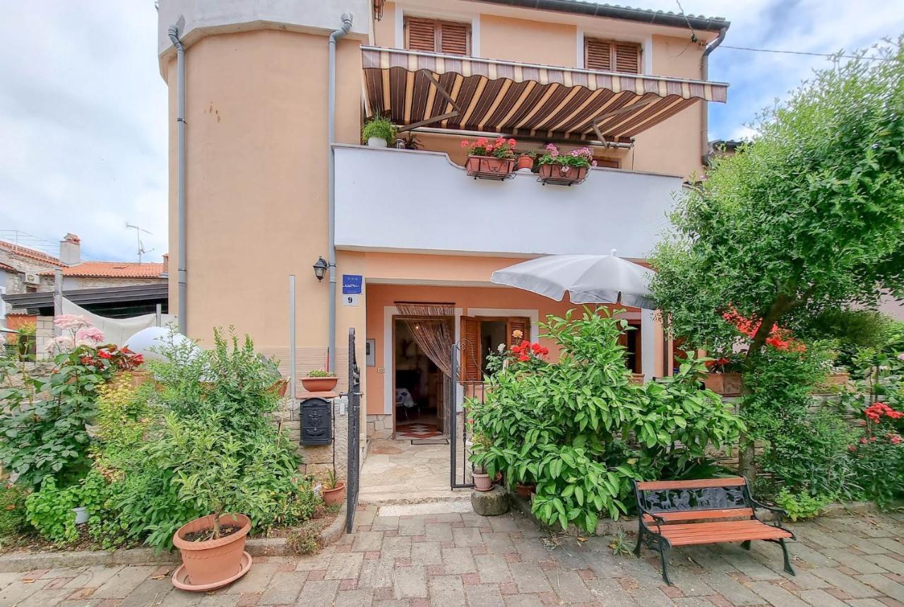 Appartamento Valentino Novigrad Istria Esterno foto